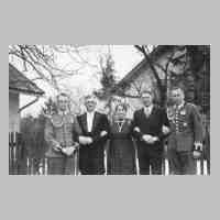 062-0038 Die Geschwister Urban am 28.03.1941. Von links Kurt, Alfred, Elsa, Erwin und Erich..JPG